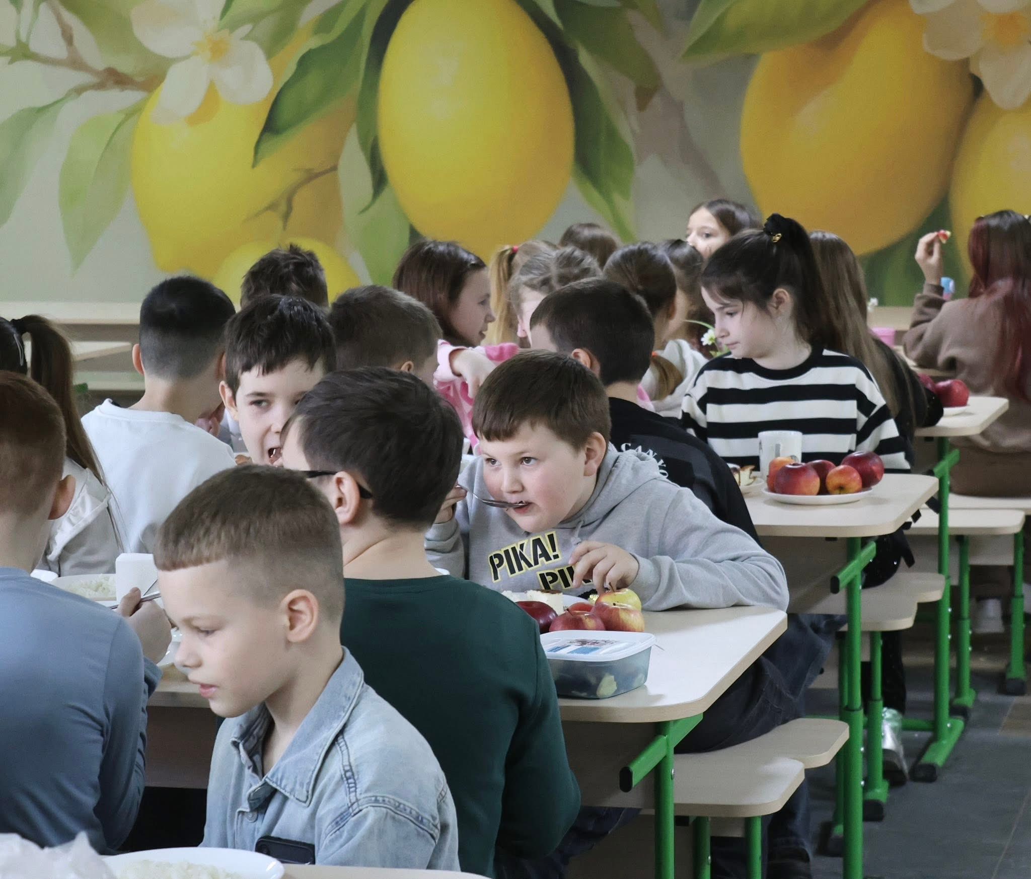 Турбота про дітей починається з тарілки